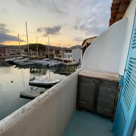 فيلة Maison De Pecheurs,10pers,clim, Port غريمو